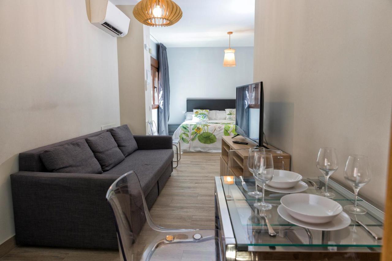 מאלגה Apartamentos Onnight מראה חיצוני תמונה